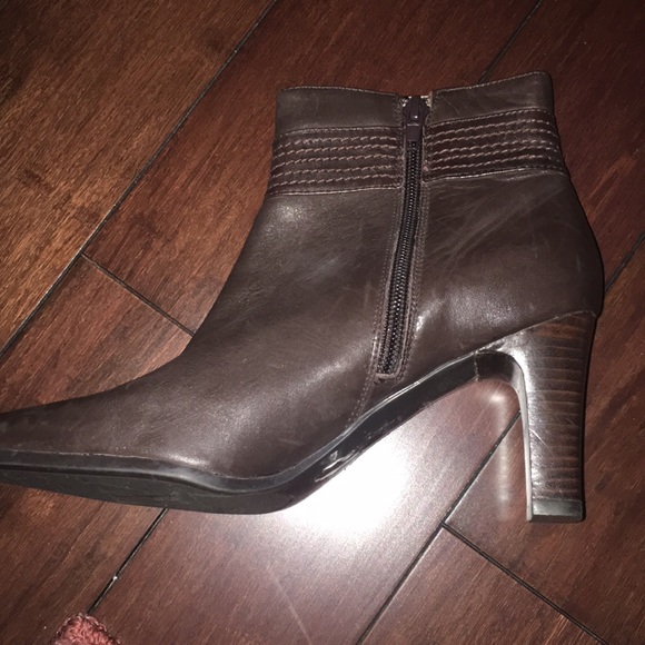 Worthington booties - Picture 6 of 7